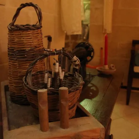 בית נופש Charming In *